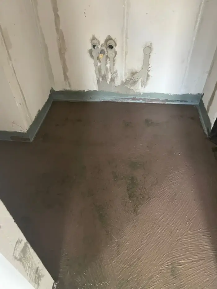 støbt gulv i badeværelse